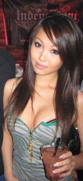  Красивые Азиатские девушки из социальных сетей