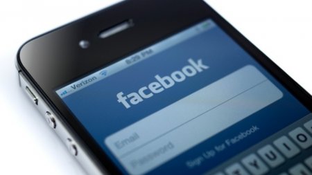 Россияне обнаружили функцию поиска человека по номеру телефона в Facebook