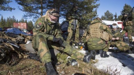 Тренировки первого женского спецназа Норвегии