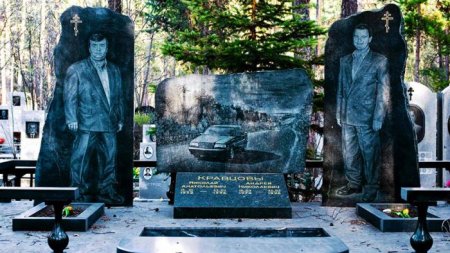 Необычные памятники на могилах криминальных авторитетов