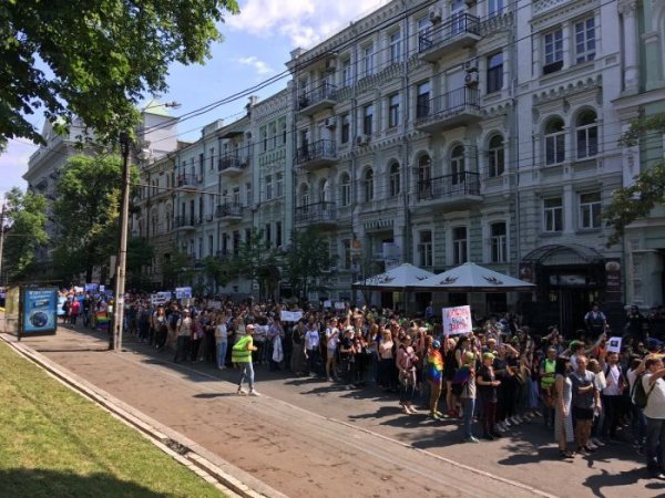 В Киеве прошел «Марш равенства» представителей ЛГБТ