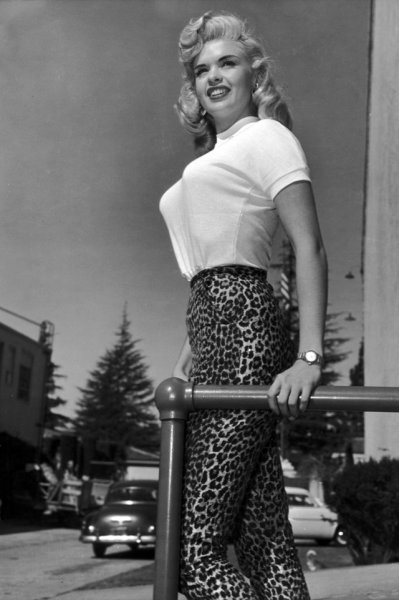 История моды: нагрудные «пули» 50-х годов