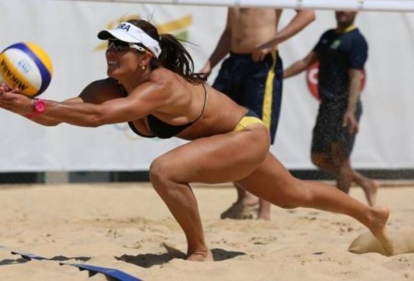Фотоподборка: Пляжный женский волейбол