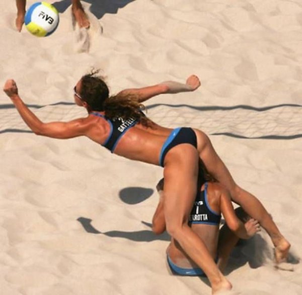 Фотоподборка: Пляжный женский волейбол