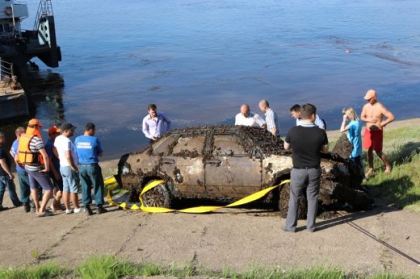 В Волге найден автомобиль с останками пары, пропавшей 11 лет назад
