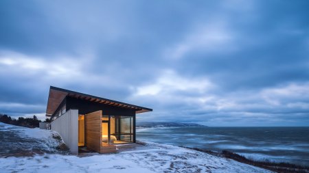 Дизайн современного дома на берегу океана в Канаде