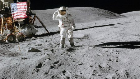 Американские ученые признались: никто не летал на Луну