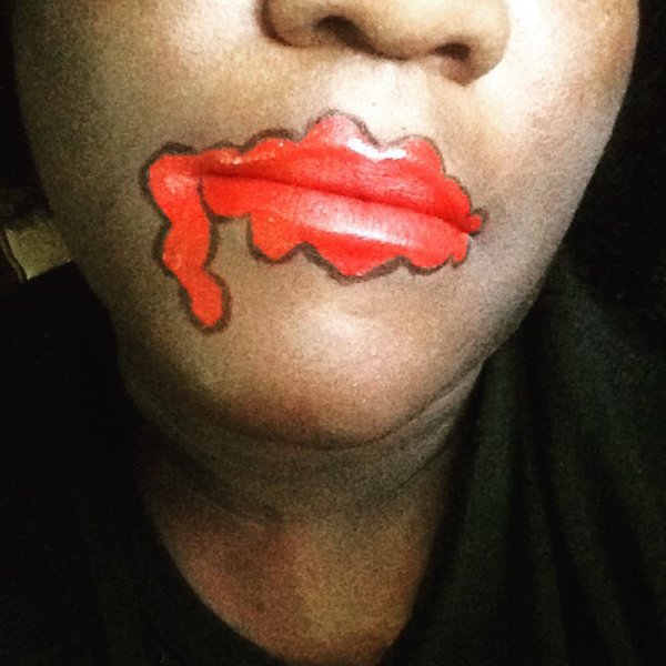 Новый модный тренд Instagram: волнистые губы