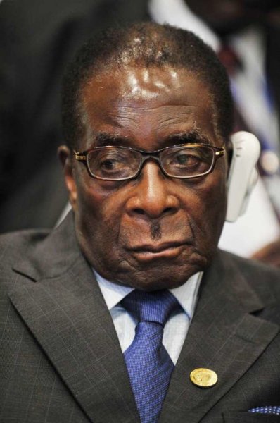 Сын нового президента Зимбабве хвастается красивой жизнью в соцсетях