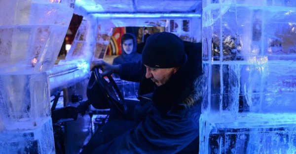 Новосибирский автолюбитель собрал изо льда рабочий Mercedes-Benz G-Wagen
