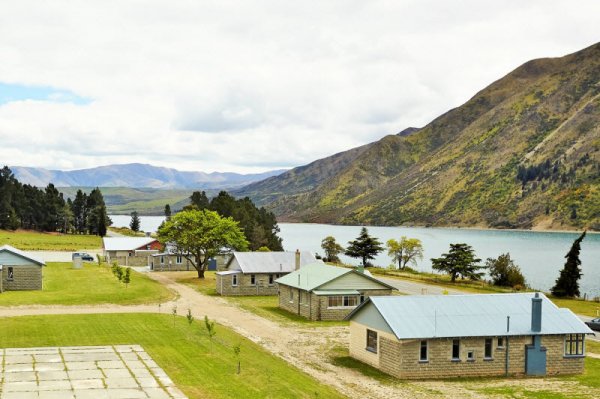 Отличное место пережить Апокалипсис: деревня в Новой Зеландии выставлена на продажу за $1 800 000