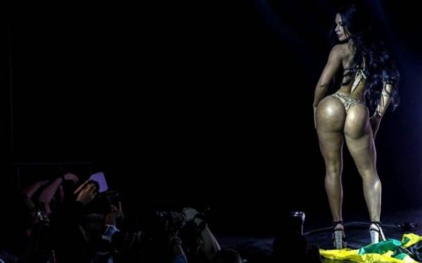 Конкурс на самые красивые ягодицы "Miss BumBum 2018"