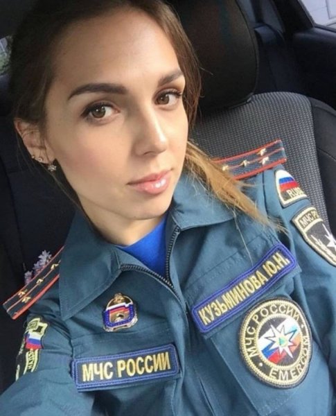Девушки МЧС России: красота, сила и отвага