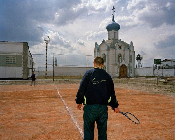 Жизнь малолетних заключенных в колониях Сибири