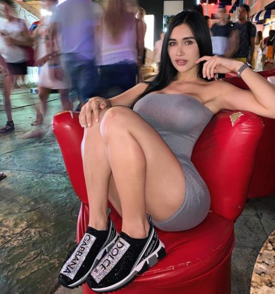 27-летняя американская модель Жослин Кано (Joselyn Cano) на фото из Instagram