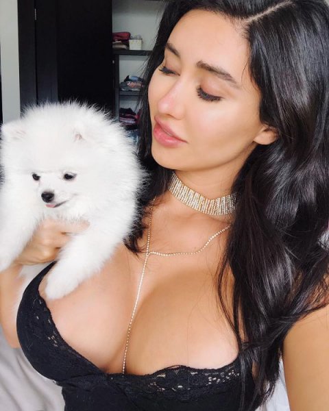 27-летняя американская модель Жослин Кано (Joselyn Cano) на фото из Instagram