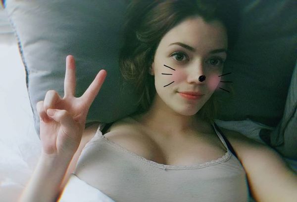 Ника Миджет — 24-летняя звезда Twitch с роскошной грудью