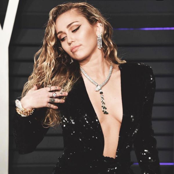 26-летняя американская актриса и певица Майли Сайрус (Miley Cyrus) на фото в Instagram