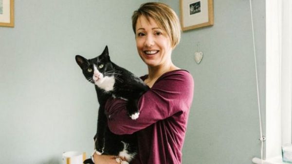 Британский кот-клептоман принес домой украденные у соседей деньги