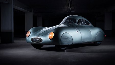 Как выглядит самый старый в мире и единственный в своем роде Porsche