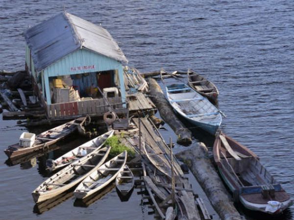 Парень 49 дней ел рыбу и пил морскую воду, чтобы выжить посреди океана