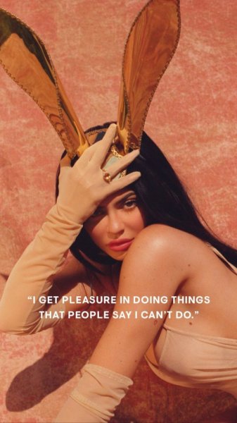 22-летняя американская модель Кайли Дженнер (Kylie Jenner) в журнале Playboy