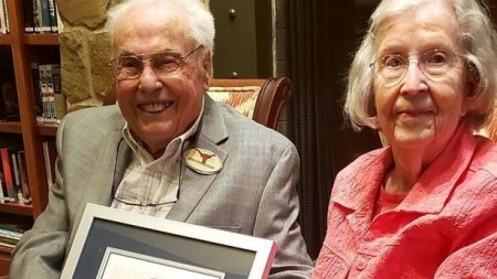 Самые старые в мире супруги - 106-летний муж и его 105-летняя жена