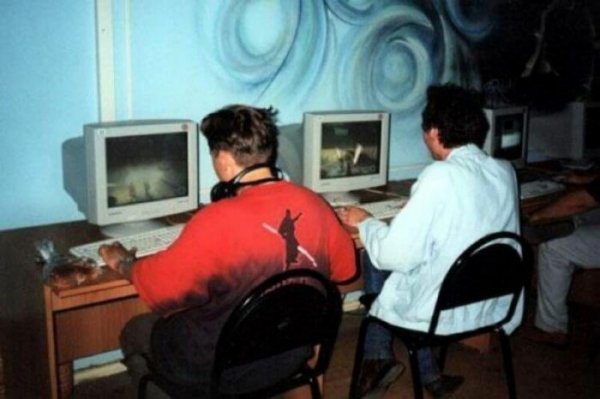 По волнам памяти: компьютерные клубы 90-х и 2000-х