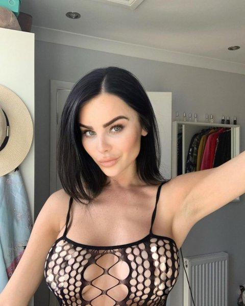 33-летняя британская гламурная модель Эмма Гловер (Emma Glover) фото из Instagram