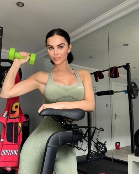 33-летняя британская гламурная модель Эмма Гловер (Emma Glover) фото из Instagram