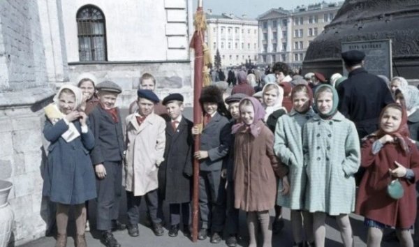 Цветные фотографии из советского прошлого, навевающие воспоминания