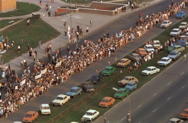 Подборка атмосферных фотографий из 90-х