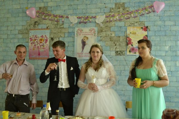 Смешные и очень колоритные фотографии со свадеб