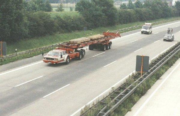 Schnibbelmobil — немецкий крокодил для перевозки негабаритных грузов