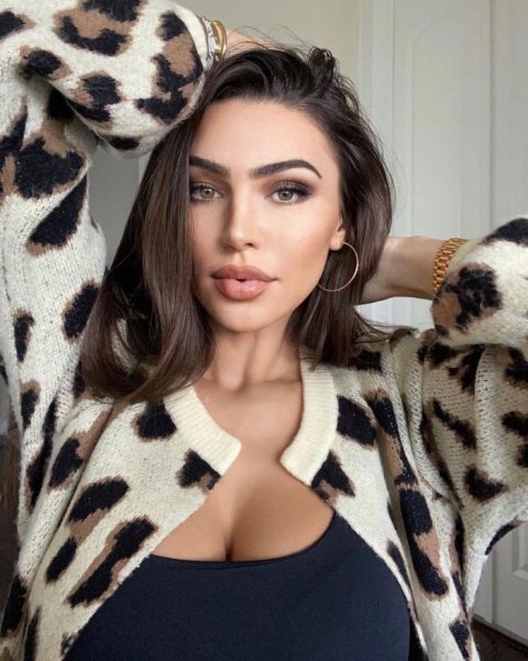 33-летняя сербская модель Дженна Дженович (Jenna Jenovich) на снимках в Instagram