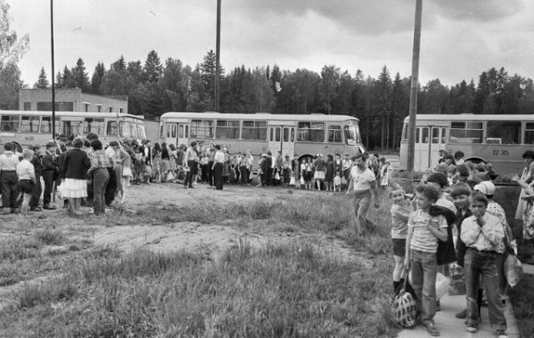 Детство в пионерских лагерях времен СССР