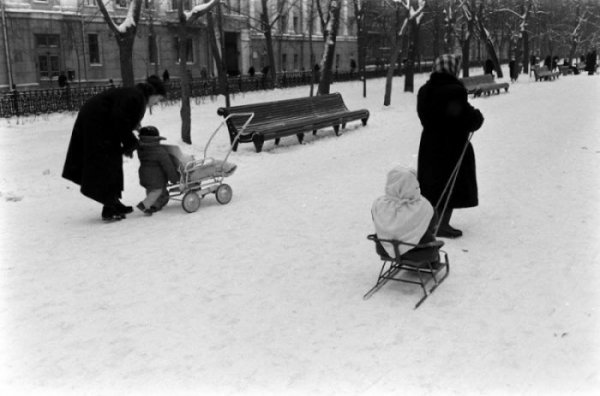 Зимние катания на санках в СССР