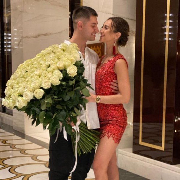 Ольга Бузова ушла от блогера Давида Манукяна после фейковой свадьбы
