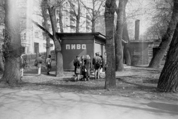 Атмосферные кадры: пивные времен Советского Союза