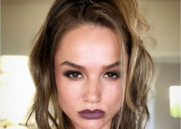 Тори Блэк (Tori Black) - известная актриса фильмов для взрослых ищет себе мужа