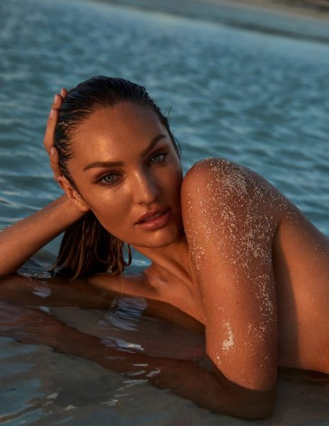 32-летняя южноафриканская супермодель Кэндис Свейнпол (Candice Swanepoel) в фотосессии для журнала Madame Figaro