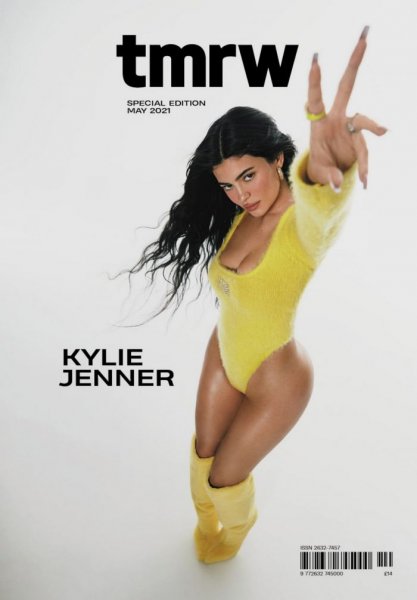 23-летняя американская модель Кайли Дженнер (Kylie Jenner) в журнале Tmrw