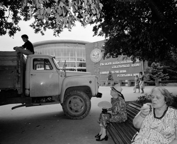 Сочи — российская ривьера 1988 года в фотографиях Карла де Кейзера