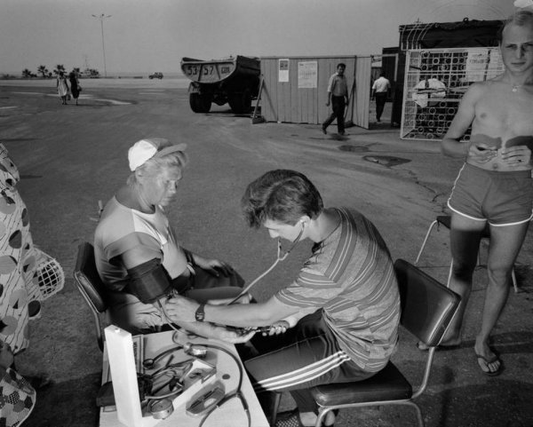 Сочи — российская ривьера 1988 года в фотографиях Карла де Кейзера