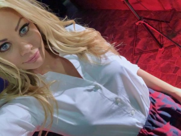 Riley Steele (Райли Стил) - актриса фильмов для взрослых, которой 34, а она уже легенда