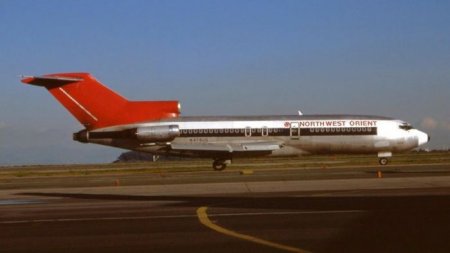 Дэн Купер — единственный угонщик самолёта Boeing 727–51, которого не поймали