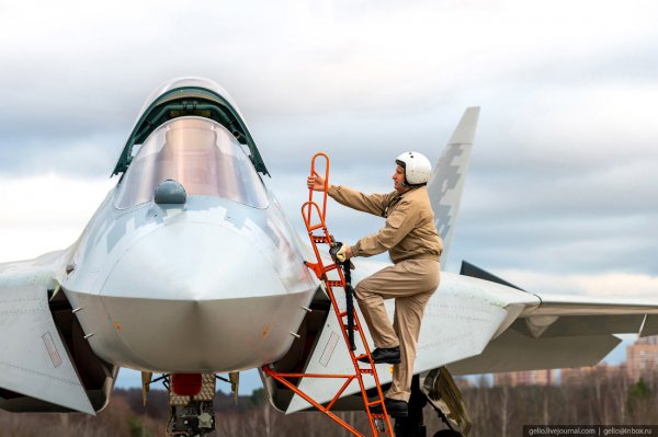 Су-57 — российский истребитель пятого поколения