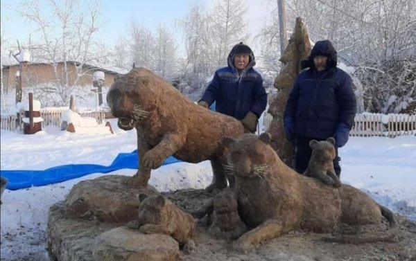 Мастер из Якутии сделал символ 2022 года из "необычных материалов"