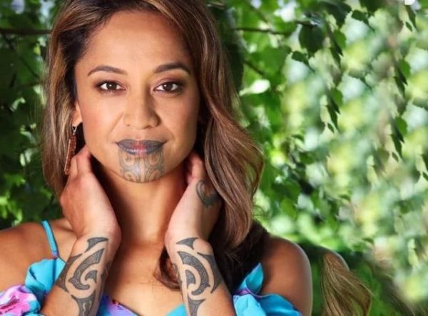 Орини Кайпара - ведущая новостей из Новой Зеландии с необычной внешностью